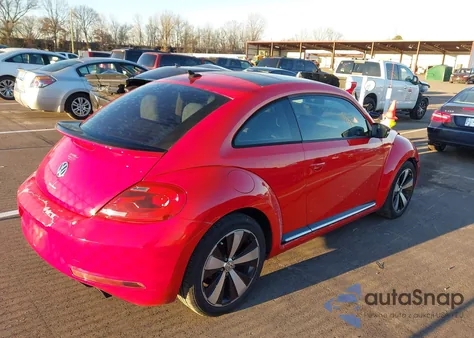 2013 Volkswagen Beetle 2.0T Turbo из США, поврежденный, VIN 3VWVS7AT0DM684887